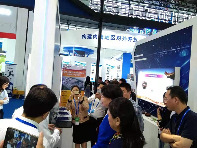 深圳高交會|深奧圖硬科技智能儲運系統(tǒng)引領(lǐng)行業(yè)風(fēng)向標(biāo) 深圳高交會|深奧圖硬科技智能儲運系統(tǒng)引領(lǐng)行業(yè)風(fēng)向標(biāo)